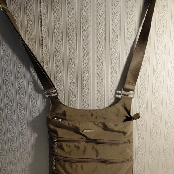 Baggallini Olive Crossbody Bag 11x11 - Picture 3 of 15